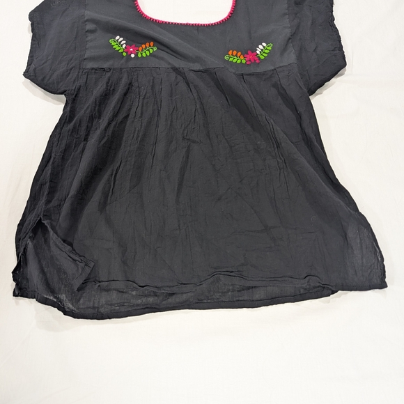 Black Mexican Embroidered Peasant Top Women’s Medium Floral Boho Cotton - Picture 4 of 10
